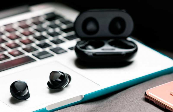 Обзор Samsung Galaxy Buds Plus: лучшие беспроводные наушники Samsung