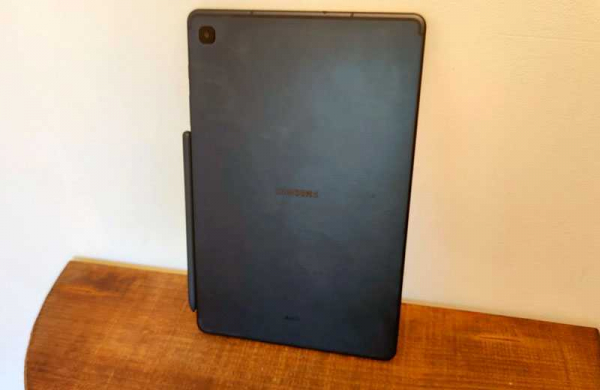 Обзор Samsung Galaxy Tab S6 Lite: Android-планшет для заметок