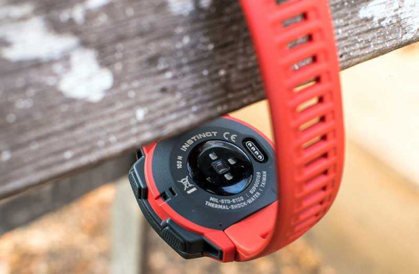 Обзор Garmin Instinct: спортивные часы с инстинктом