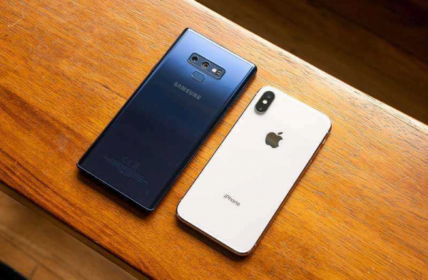 Сравнение Samsung Galaxy Note 9 vs Apple iPhone X: битва за 1000$