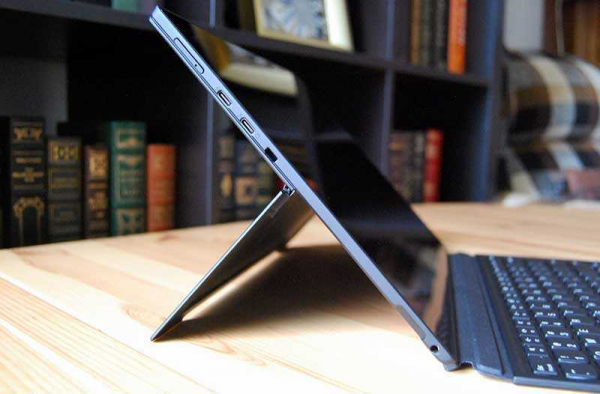 Обзор Lenovo Thinkpad X1 Tablet: почти Surface Pro только с USB-C