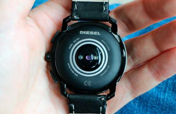 Обзор Diesel On Axial: смарт-часы со смелым дизайном и Wear OS