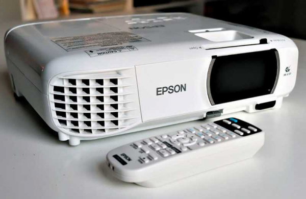 Обзор Epson EH-TW750: яркого домашнего проектора Full HD