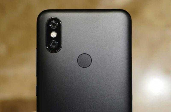 Первый обзор Xiaomi Mi A2 и Mi A2 Lite: улучшение в мощности, не цене