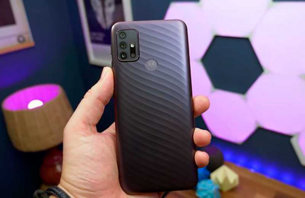 Обзор Motorola Moto G10: не самого хорошего смартфона из доступных