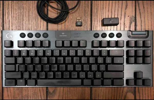 Обзор Logitech G915 TKL: компактной и роскошной игровой клавиатуры