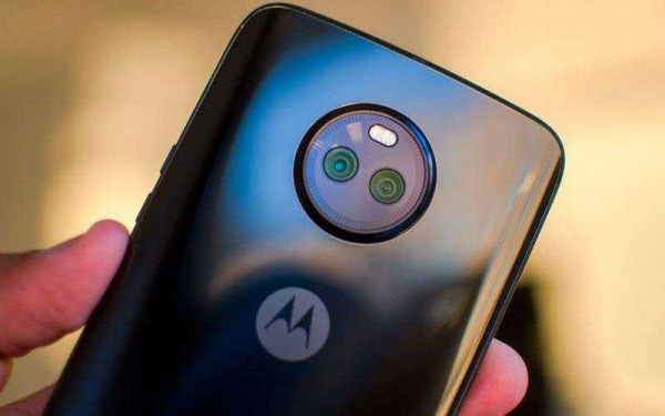 Обзор Moto X4 и X4 Android One — Выносливый и производительный смартфон