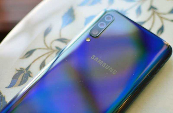 Обзор Samsung Galaxy A50: лучший средний смартфон Samsung