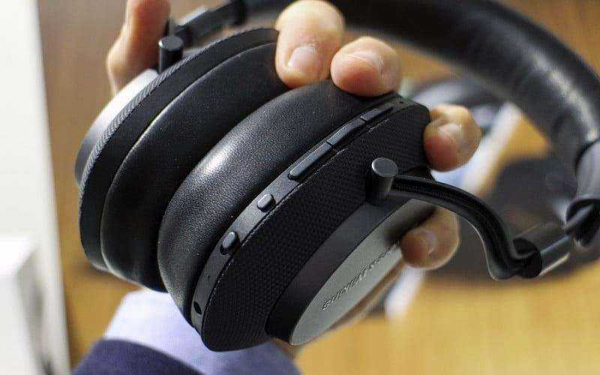 Обзор Bowers & Wilkins PX — Невероятные Bluetooth-наушники с поддержкой aptX HD