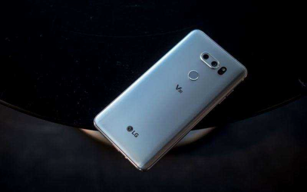 Обзор смартфона LG V30 — Ещё один корейский флагман