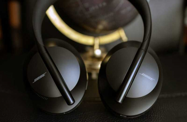 Обзор Bose Noise Cancelling Headphones 700: лучшие наушники с шумоподавлением