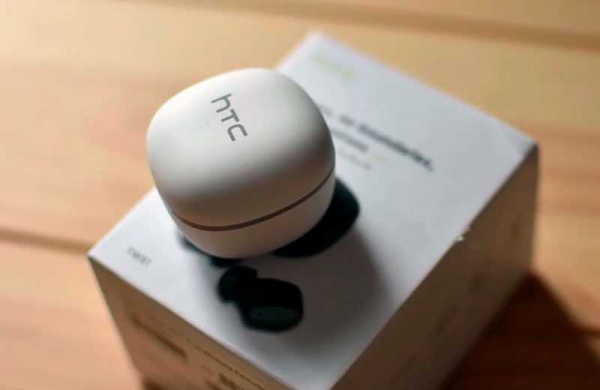 Обзор HTC True Wireless Earbuds беспроводных наушников без излишеств