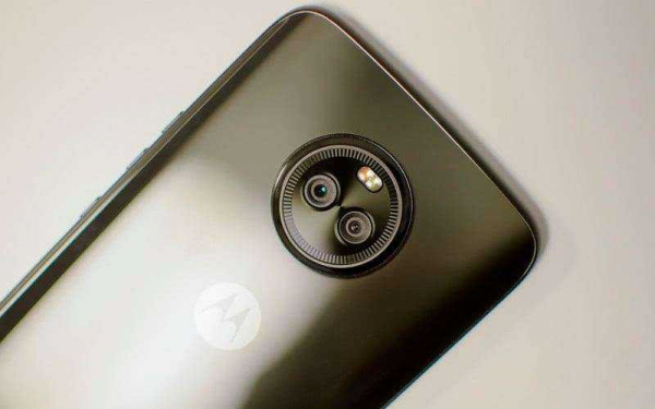 Обзор Moto X4 и X4 Android One — Выносливый и производительный смартфон