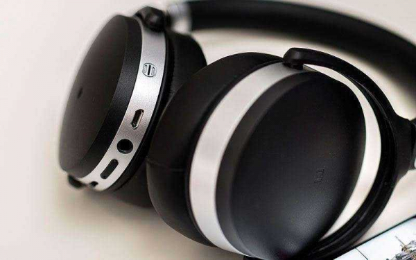 Обзор Sennheiser HD 4.50 BTNC — Наушников с небольшим недостатком