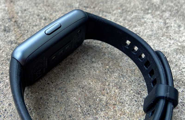 Обзор Huawei Band 6: почти совершенного и недорогого фитнес-браслета