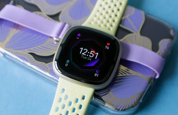 Обзор Fitbit Sense 2: удобные умные часы с ориентацией на функции мониторинга здоровья